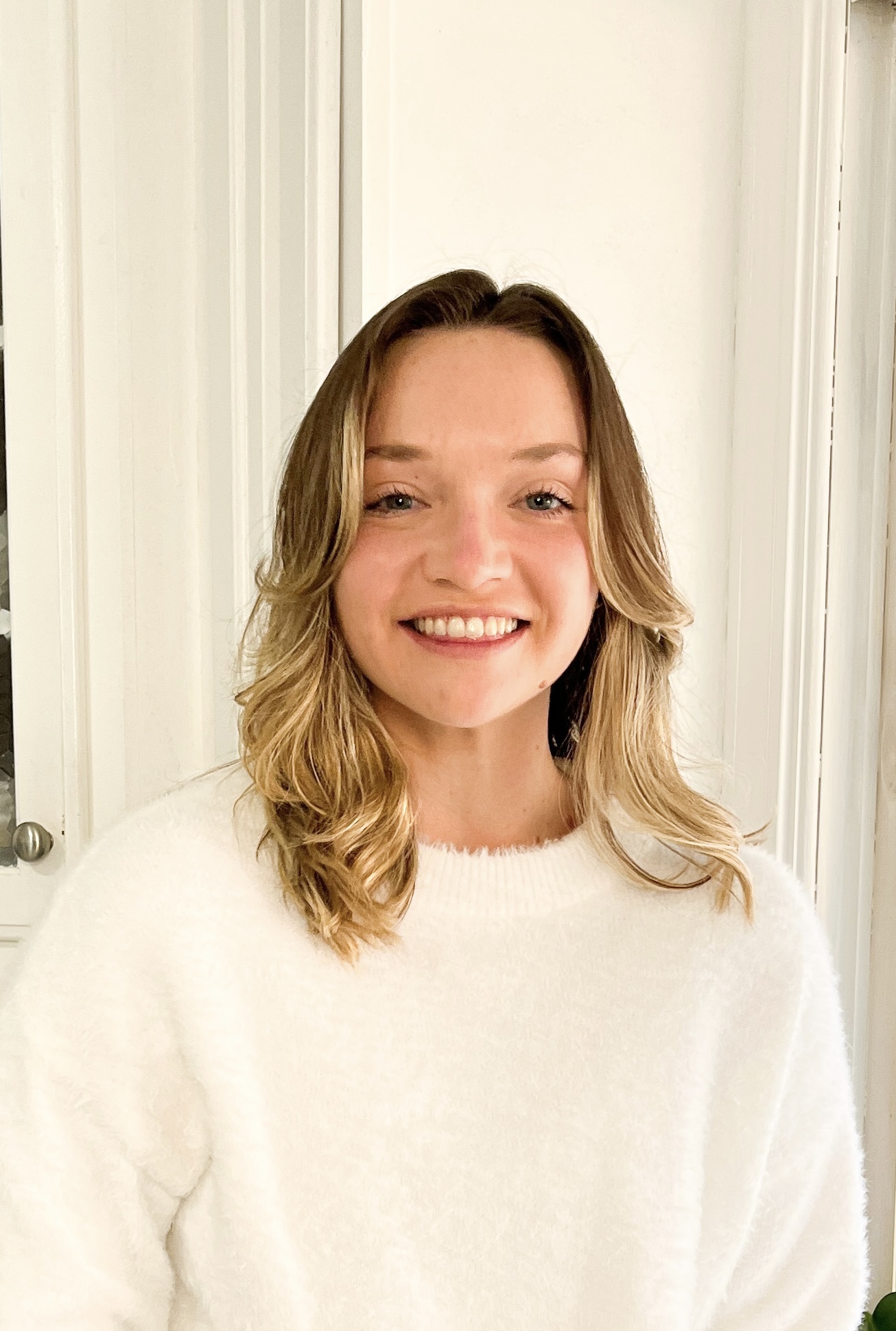 Is Erin Perrine'S Wikipedia Page A Lie? - 1fl0ih6