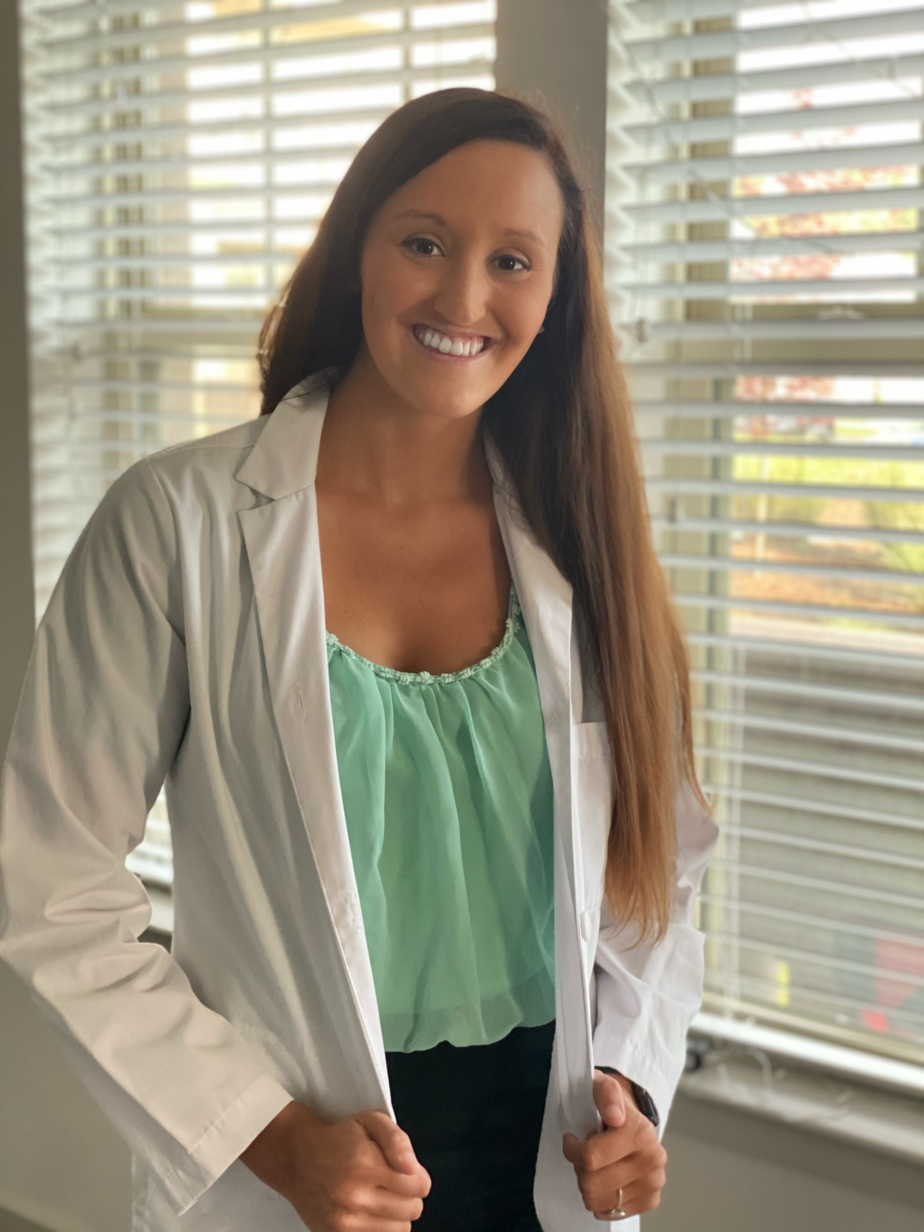 Amanda Nadeau - Registered Dietitian | Nourish