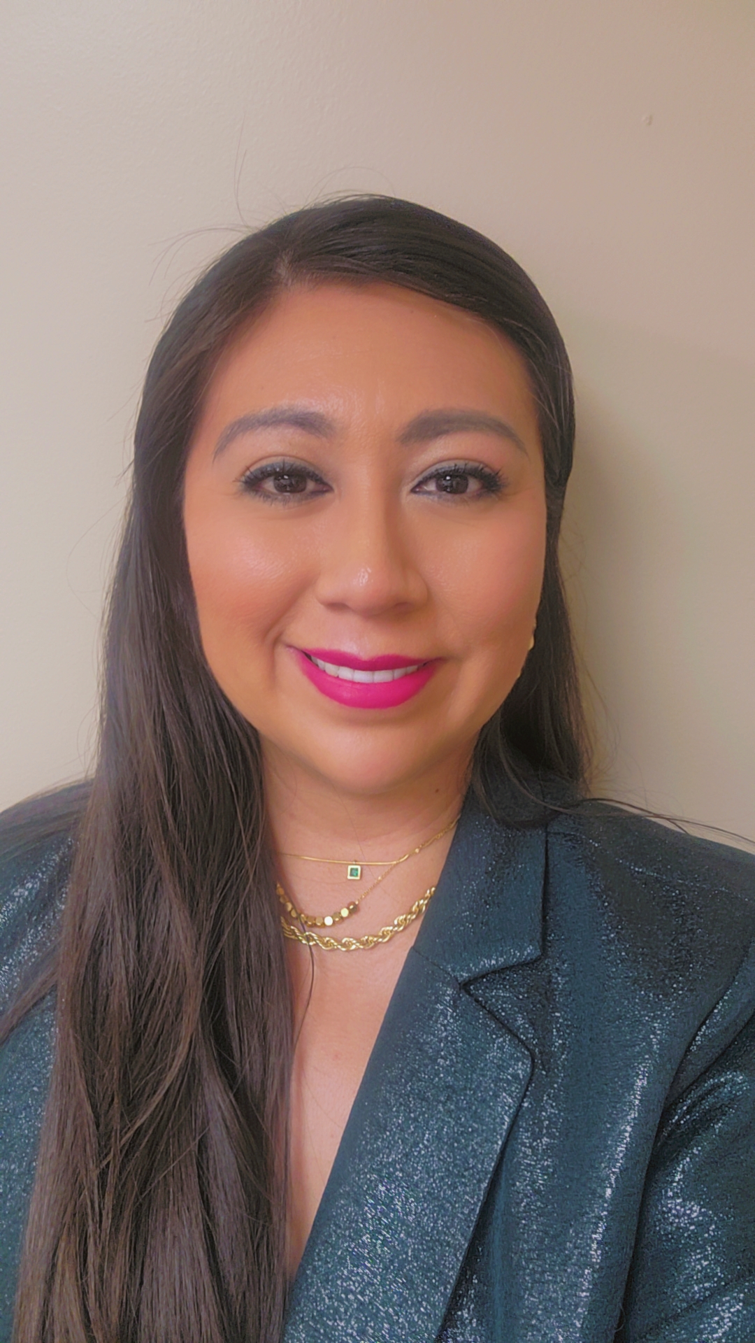 Lessly Guzman Leslie Guzman - Registered Dietitian | Nourish